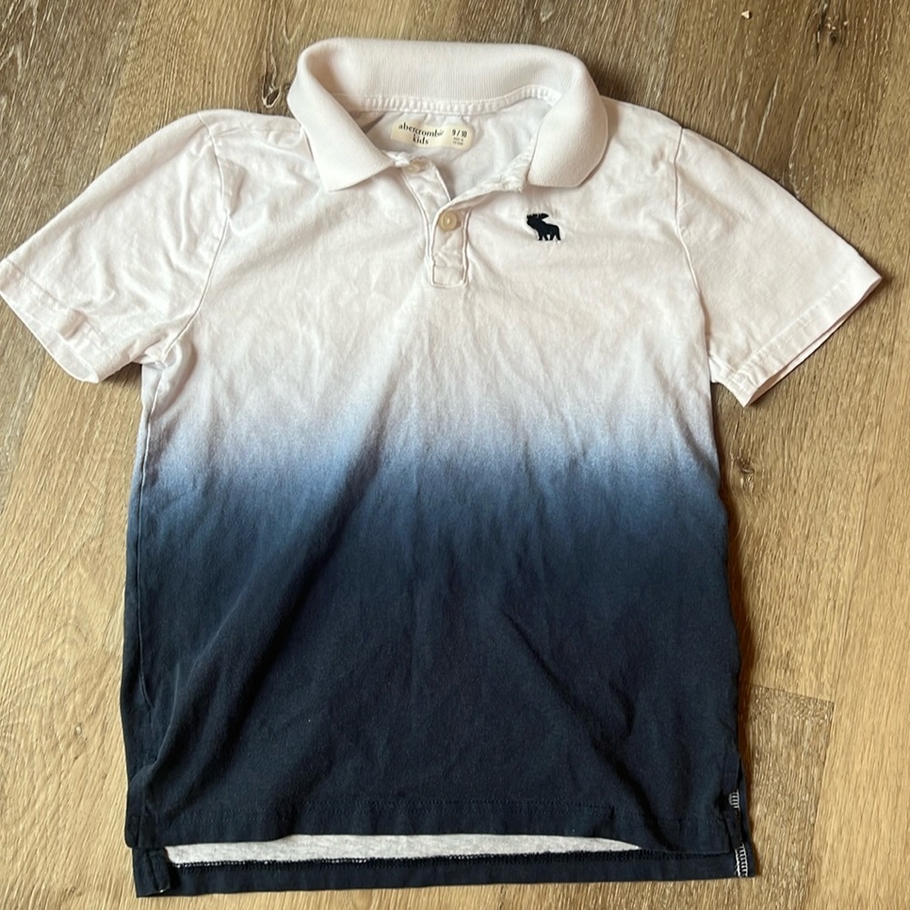 Boys Abercrombie polo size 9/10